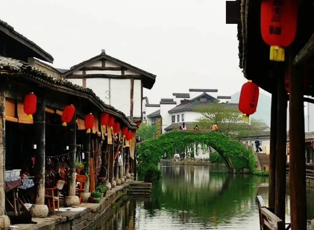 《繁花》落幕，将人一并带走 再回首，恍然如梦，黄浦江浪头依旧